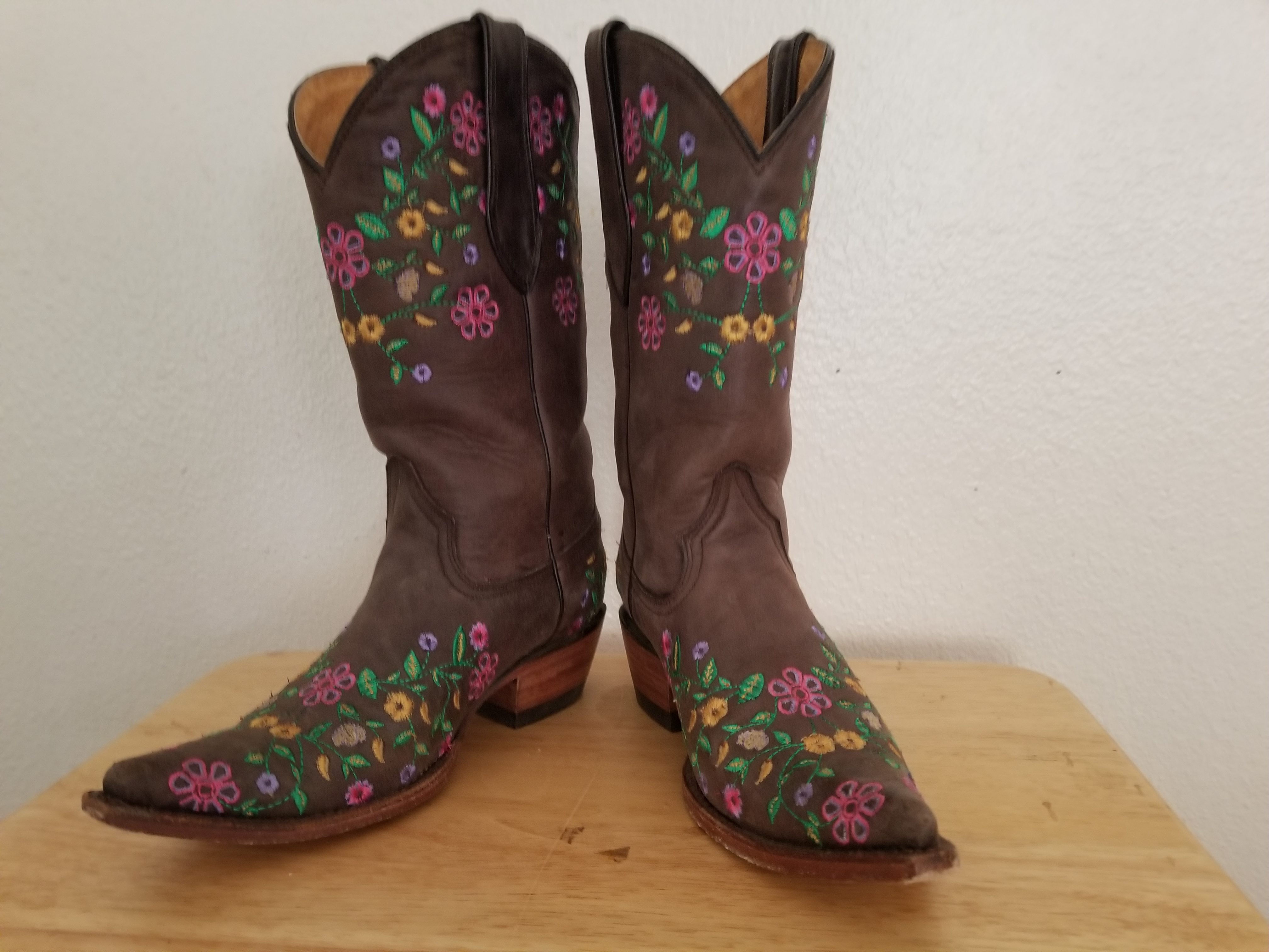 embroidered boots 2018