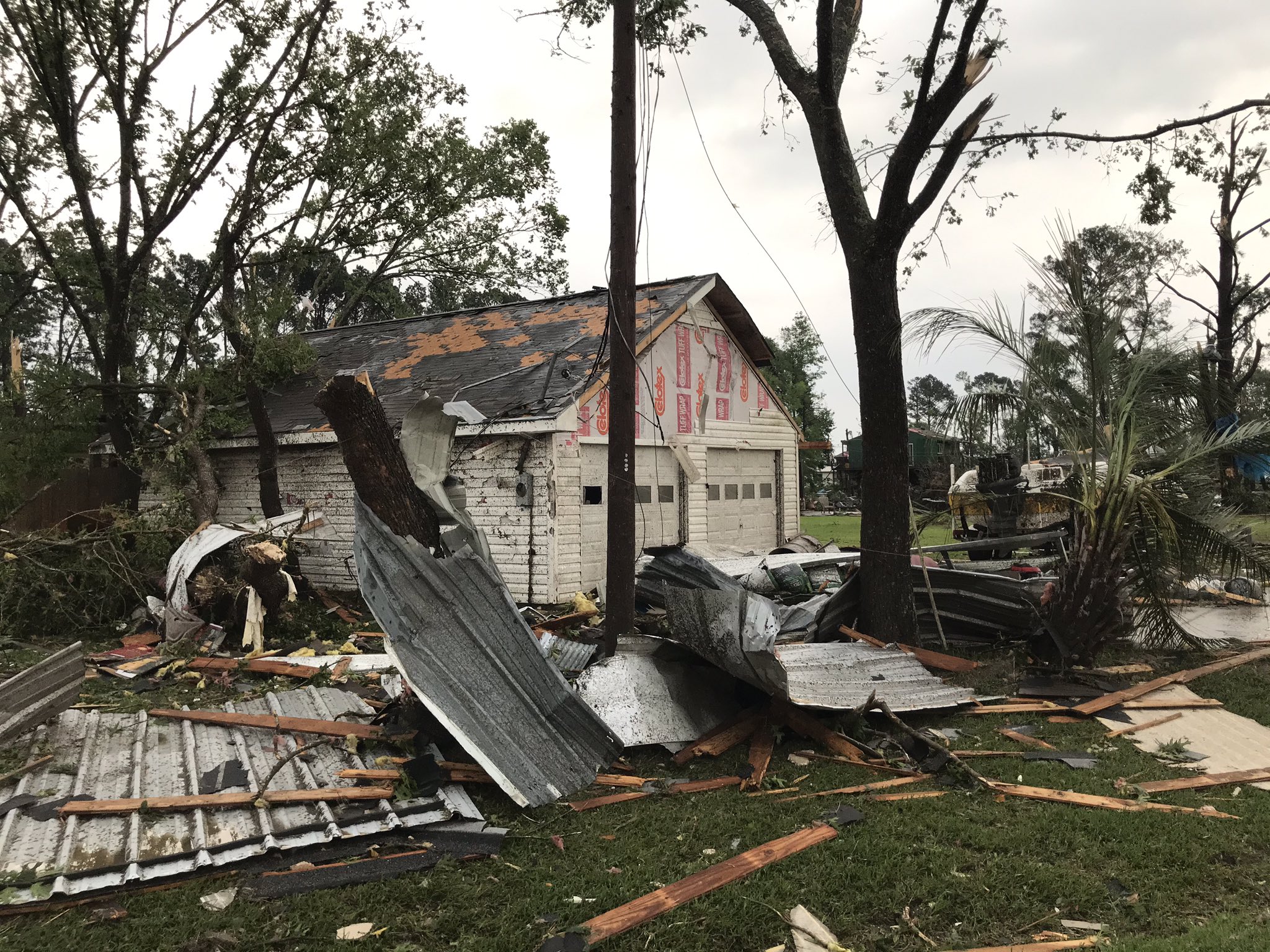Tornado In East Texas Leaves 3 Dead, Dozens Injured And Thousands