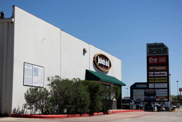 Why is there a display about Jasper Johns on the side of a Jason’s Deli in San Marcos?