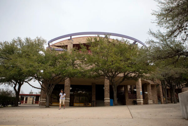 Community college ‘deserts’ deter Texas students from getting a degree, report says